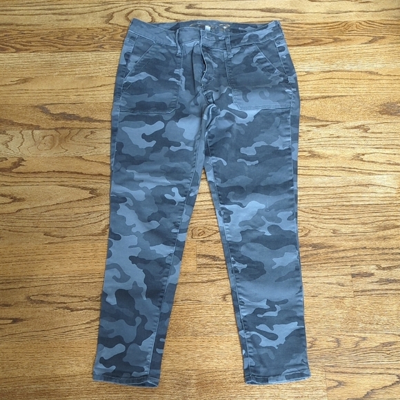 Seven7 Pants - Seven7 Camo Print Pants